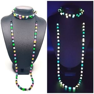 GLOW NECKLACE